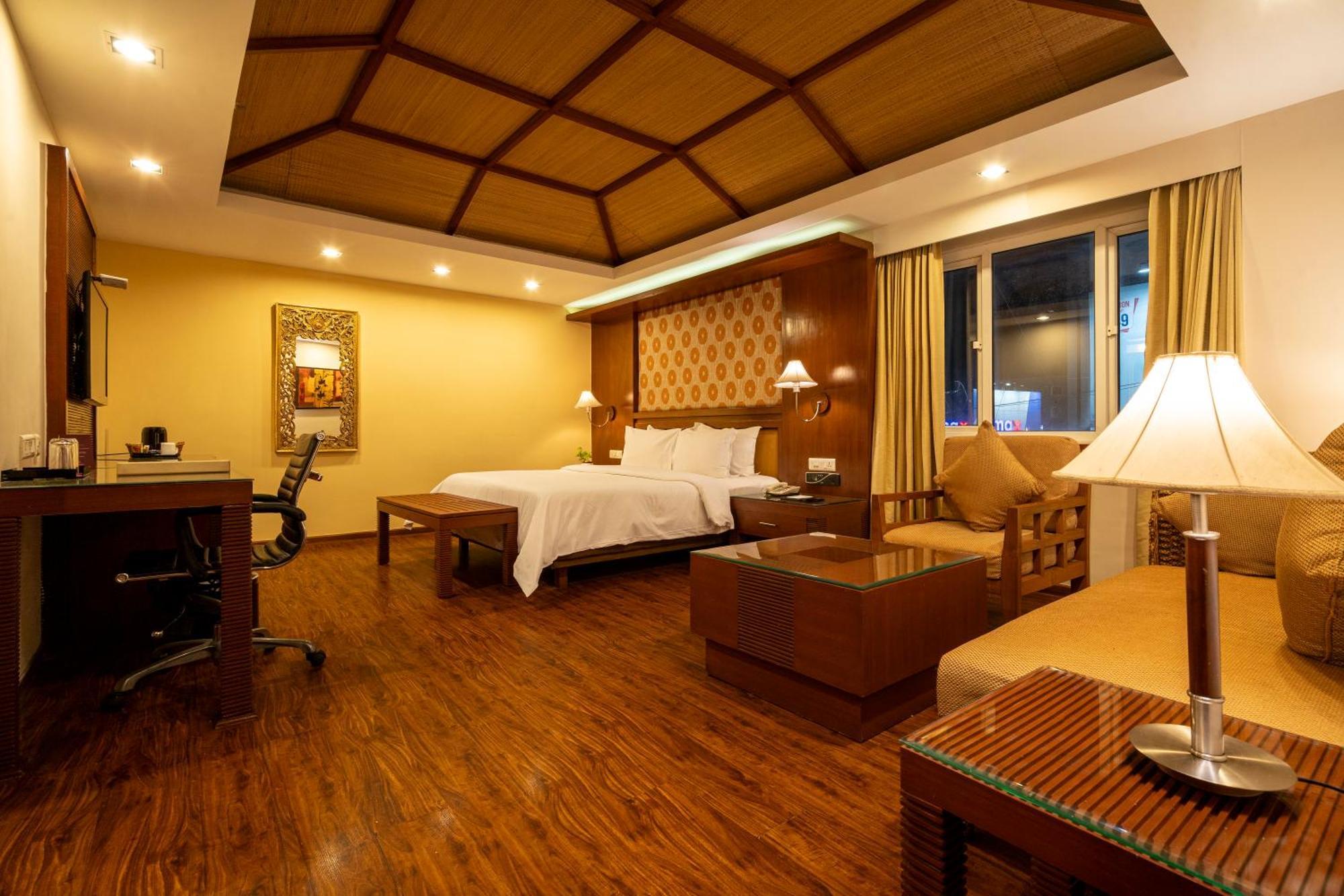 Отель The Residency Karur Экстерьер фото